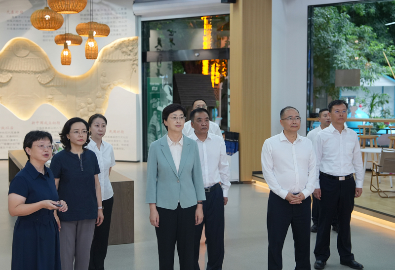 施小琳在民政厅调研并召开专题会议时强调
更细致更精准更科学做好民政工作
全力保基本防风险促发展持续提升群众幸福指数「相关图片」